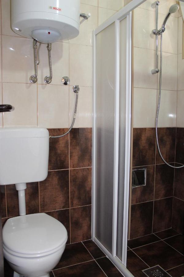 Apartmani Franovic Tivat Luaran gambar